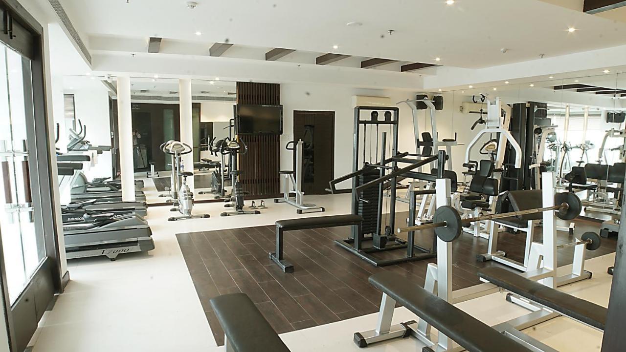 Regenta Place Amritsar By Royal Orchid Hotels Limited Exteriör bild