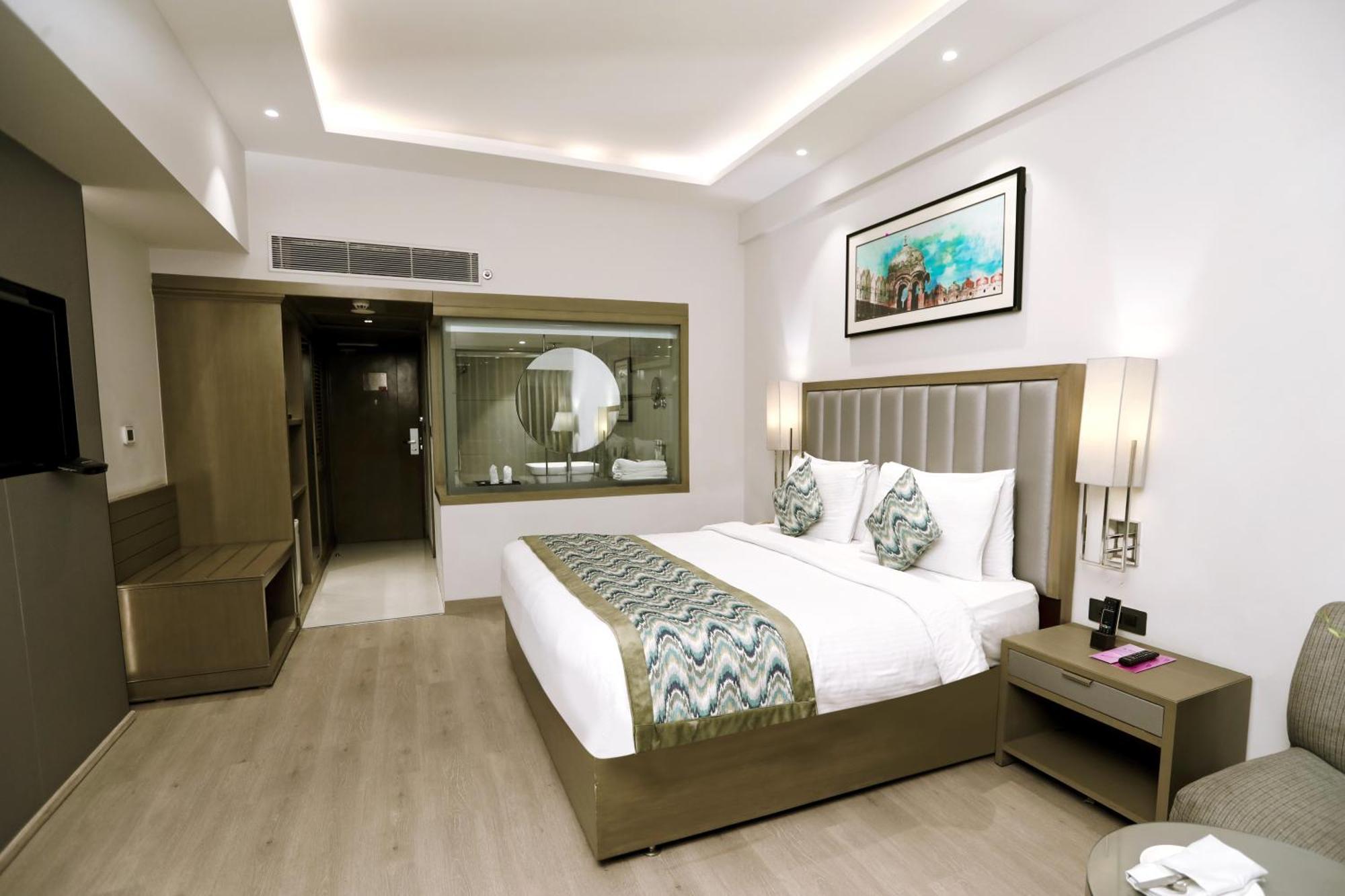 Regenta Place Amritsar By Royal Orchid Hotels Limited Exteriör bild