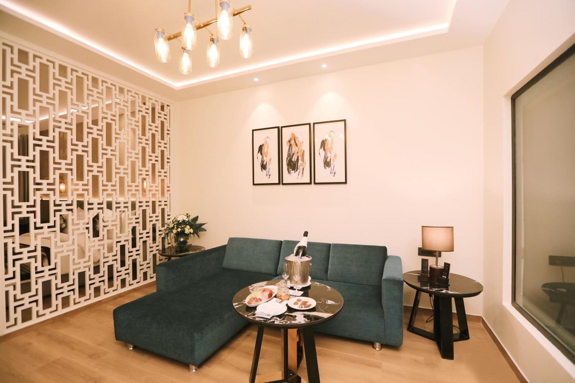 Regenta Place Amritsar By Royal Orchid Hotels Limited Exteriör bild