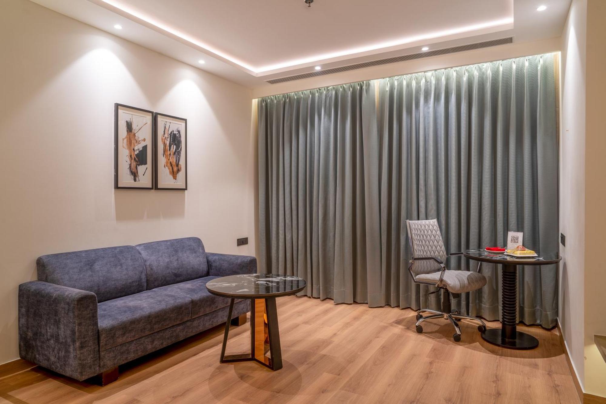 Regenta Place Amritsar By Royal Orchid Hotels Limited Exteriör bild