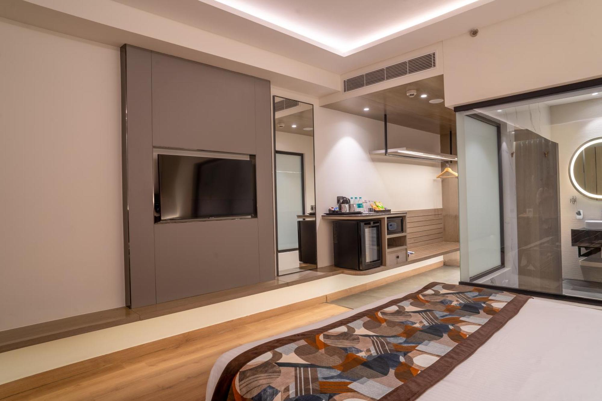 Regenta Place Amritsar By Royal Orchid Hotels Limited Exteriör bild
