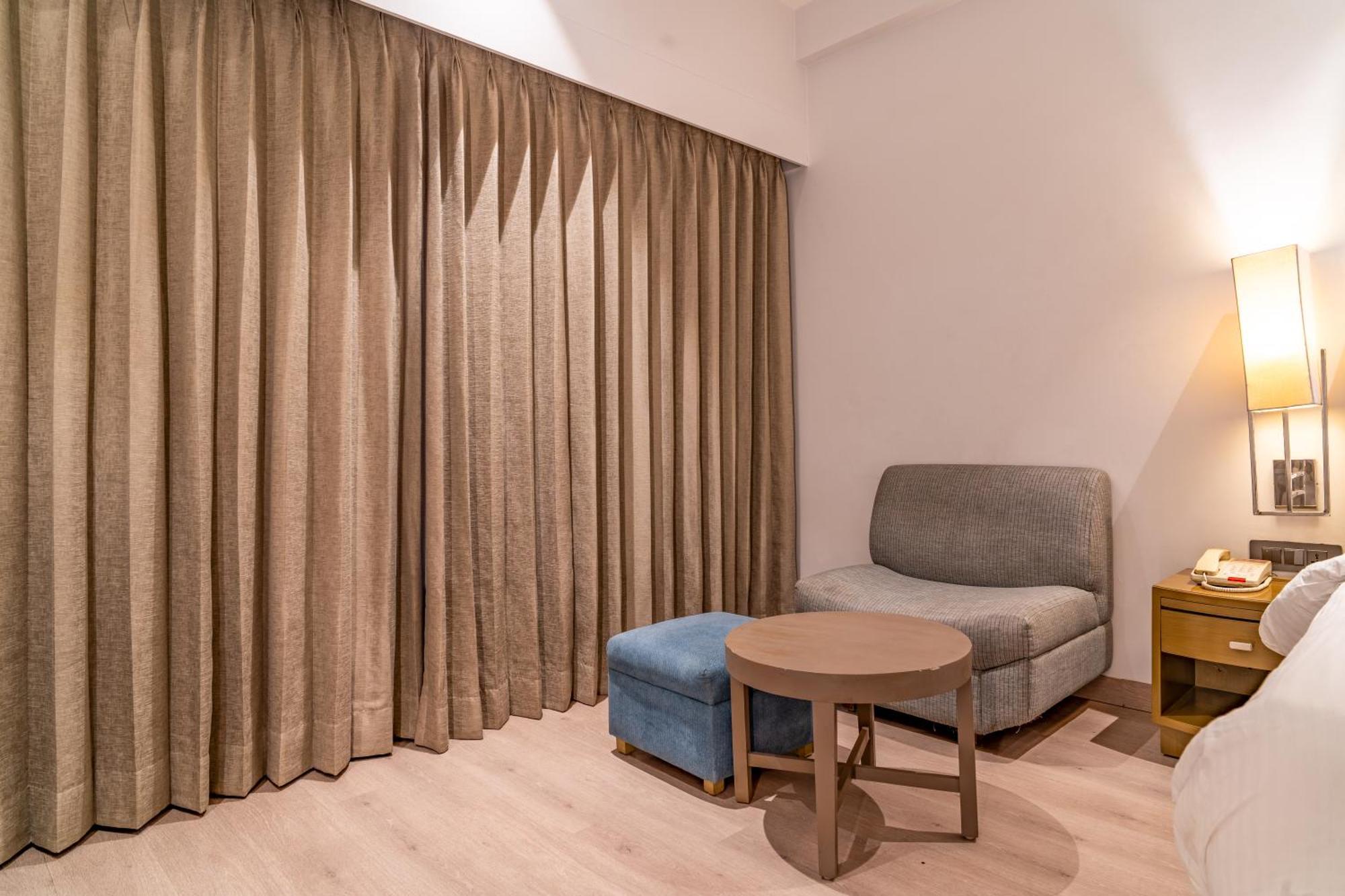 Regenta Place Amritsar By Royal Orchid Hotels Limited Exteriör bild