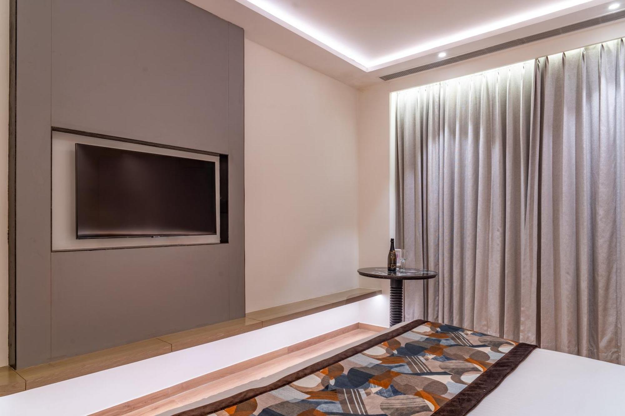 Regenta Place Amritsar By Royal Orchid Hotels Limited Exteriör bild