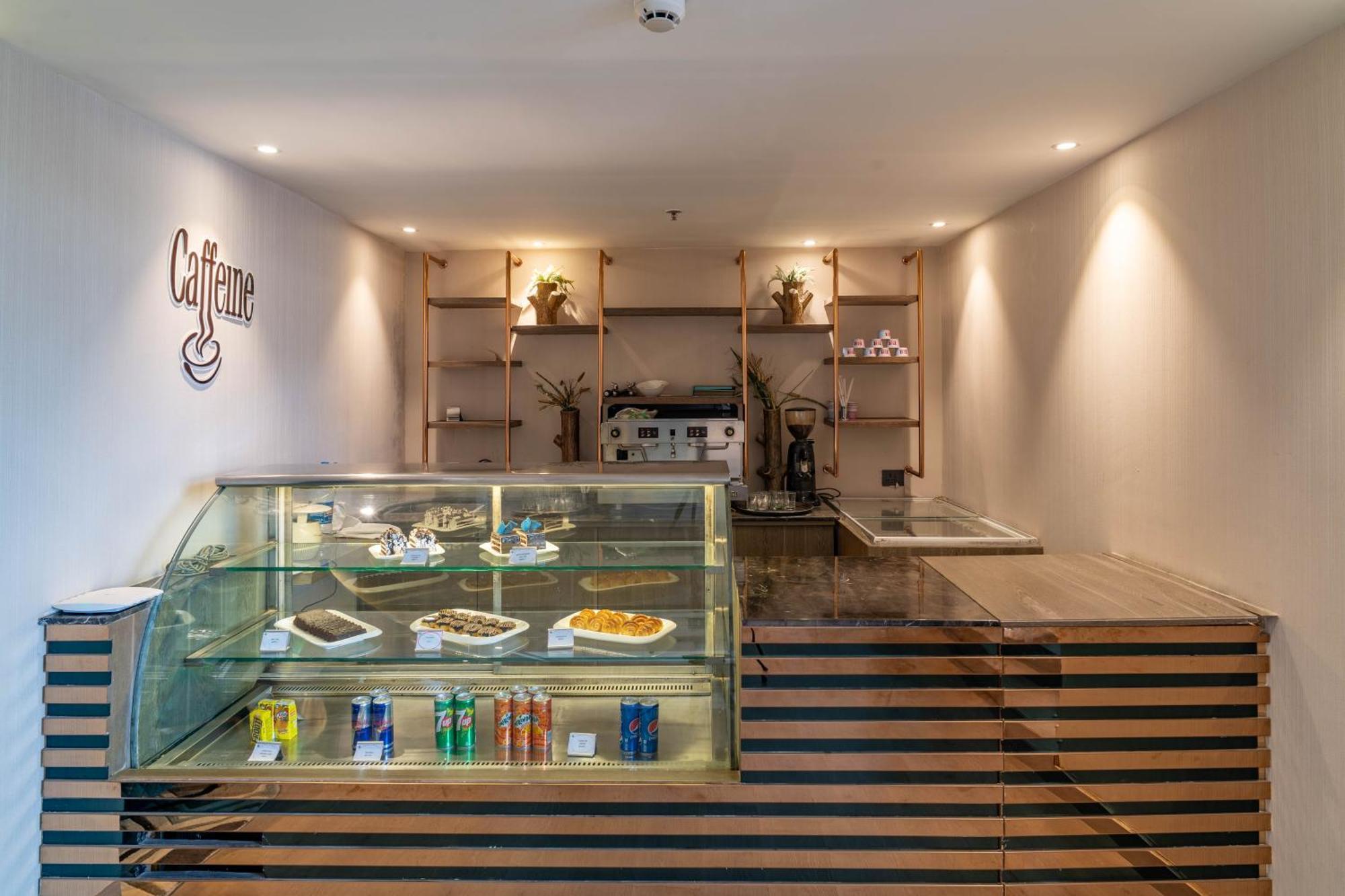 Regenta Place Amritsar By Royal Orchid Hotels Limited Exteriör bild